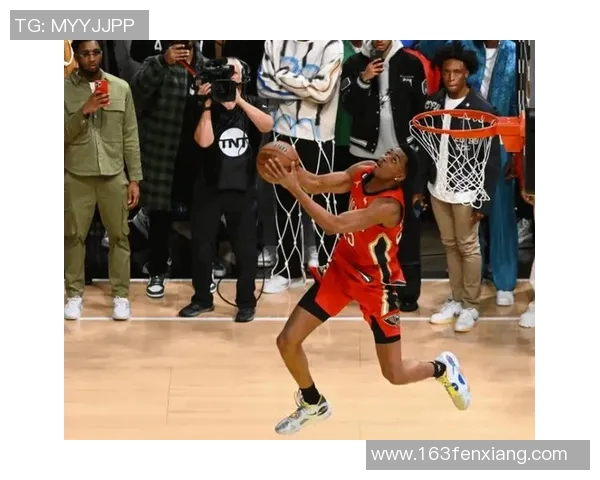 鹈鹕队澳洲集训热火朝天锡安与墨菲训练照曝光首战定于23日开启