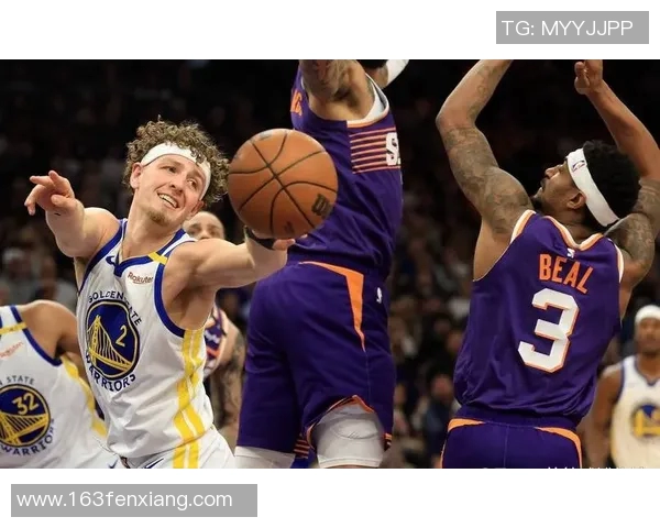 布克半场高效砍20分，太阳微弱领先勇士